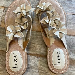 b.o.c sandals with flower detail size 7 | cute cream thong style slip on